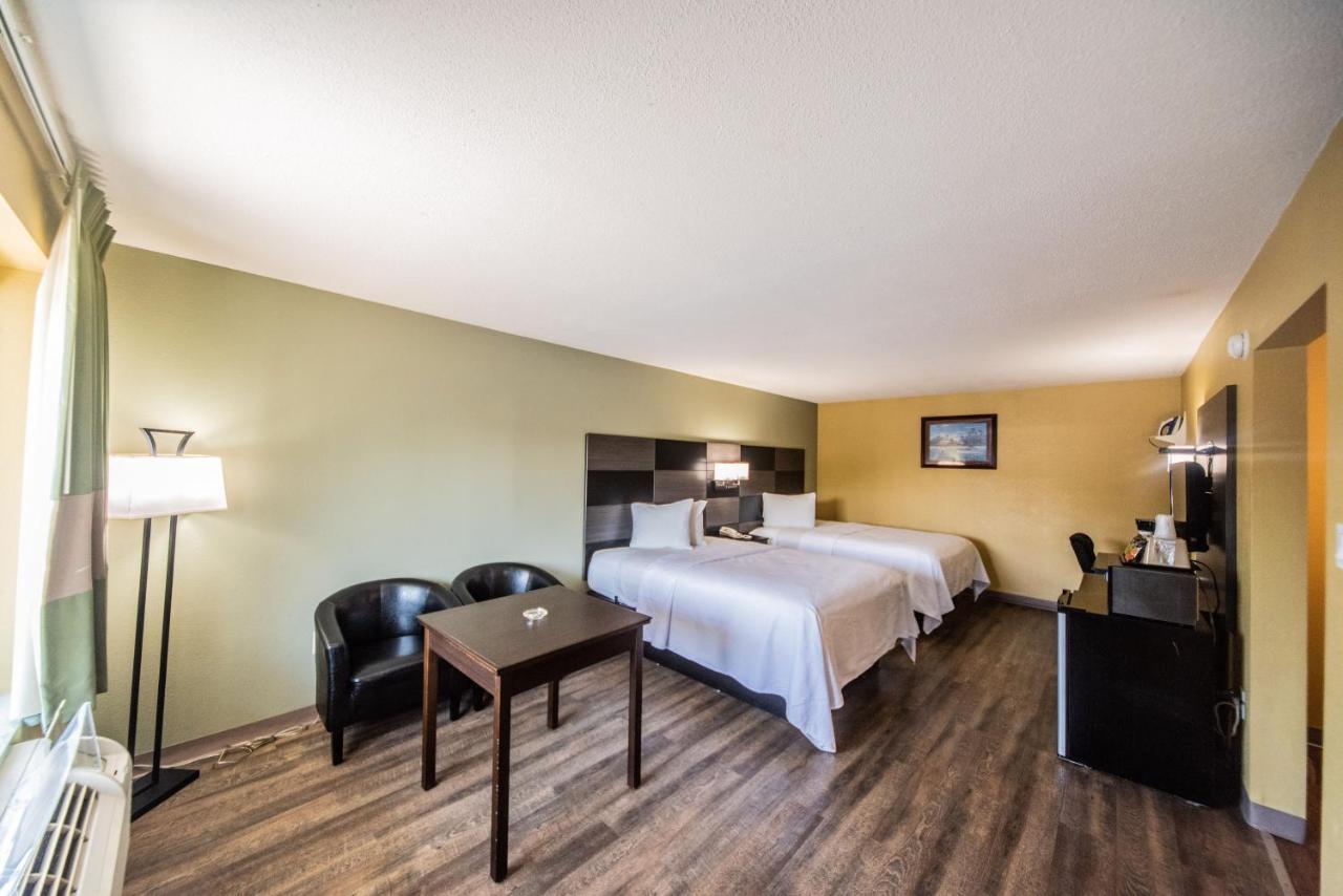 Relax Inn&Suites Kuttawa Bagian luar foto