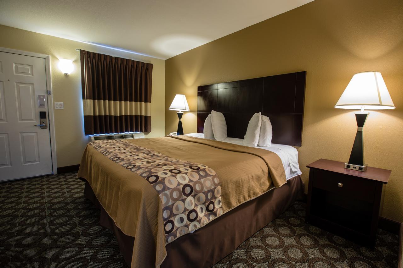Relax Inn&Suites Kuttawa Bagian luar foto