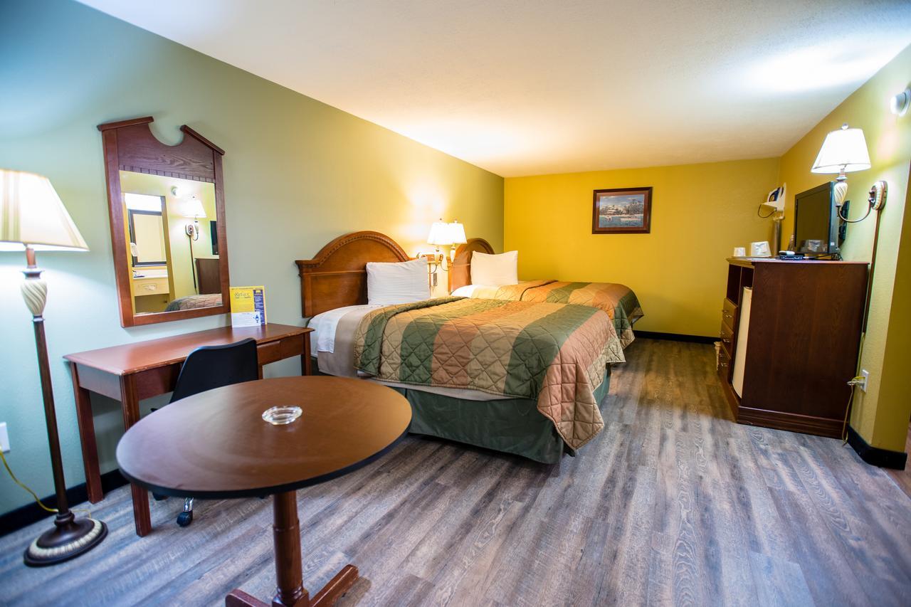 Relax Inn&Suites Kuttawa Bagian luar foto